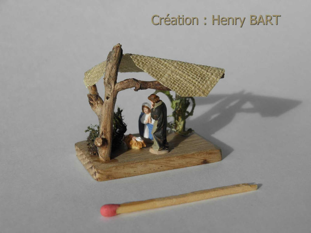 Crèche De Noël Et Accessoires – Décoration – Bon état